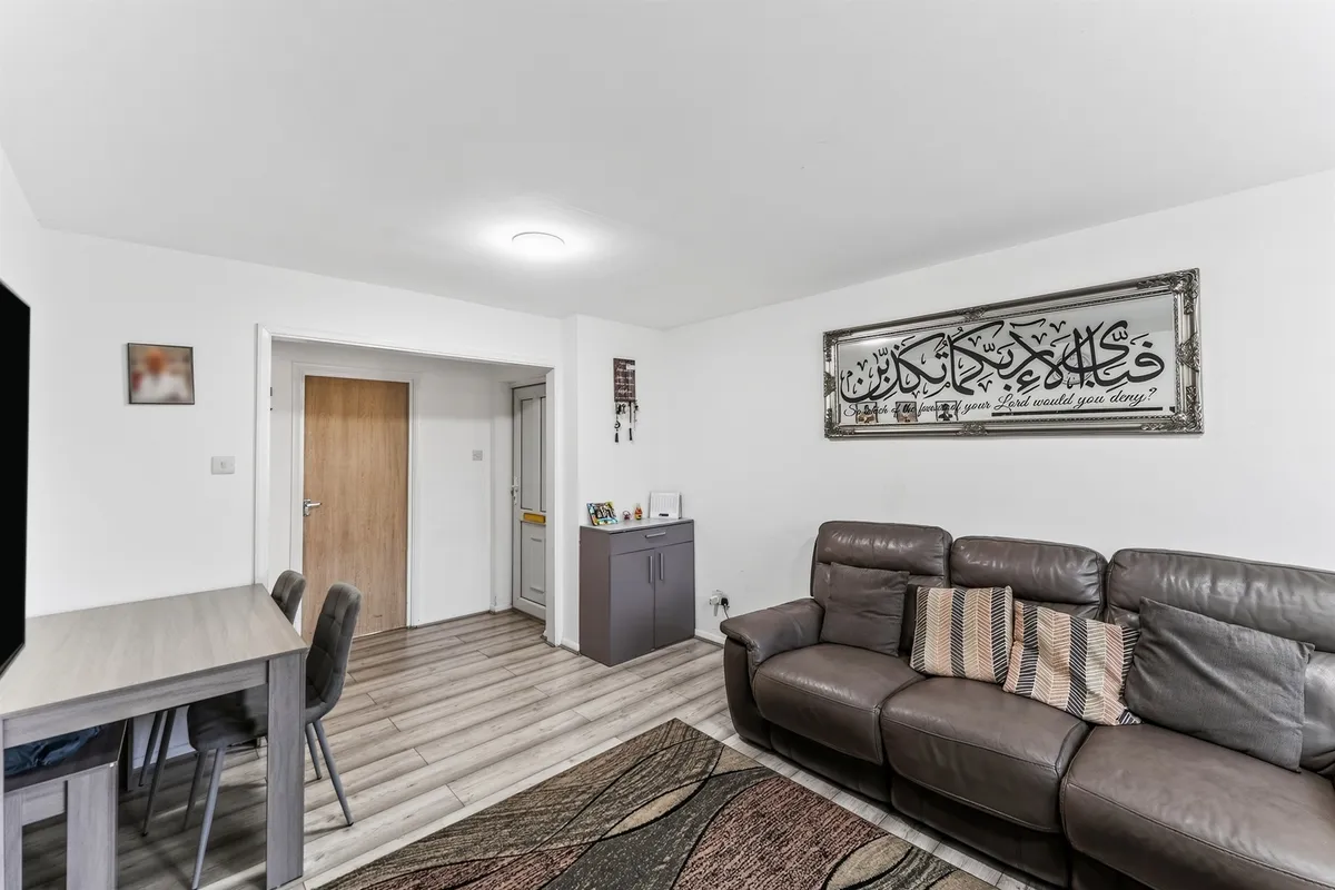 Bishopsford Road, Morden