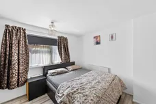 Bishopsford Road, Morden