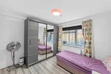 Bishopsford Road, Morden
