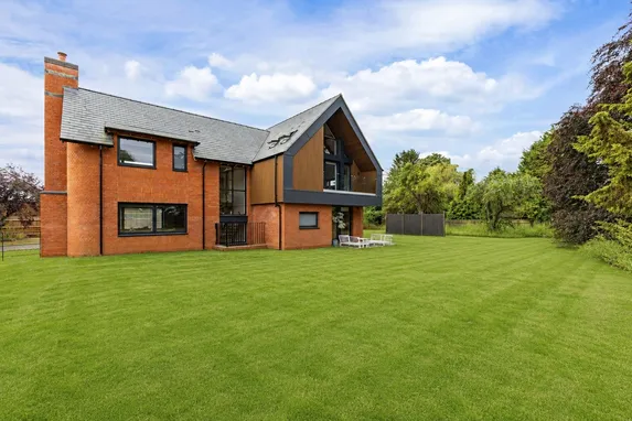 The Collection, Clifford Chambers, CV37