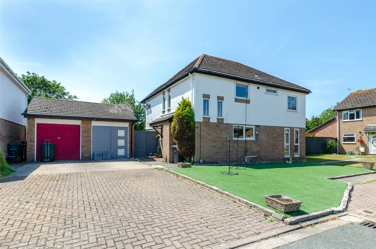 Queensway, Llandudno, Conwy, LL30