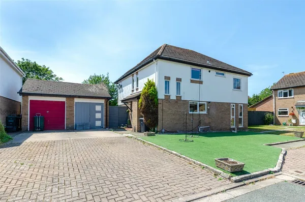 Queensway, Llandudno, Conwy, LL30