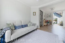 Ravensbury Road, LONDON