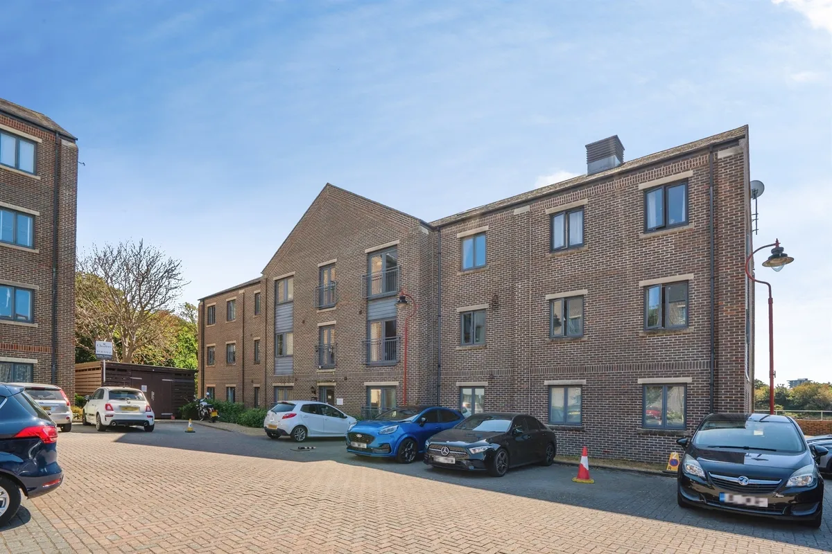 Searle Drive, Gosport