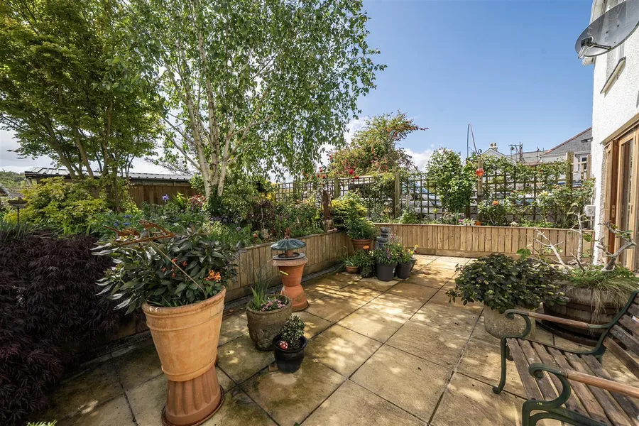 Property Image 12