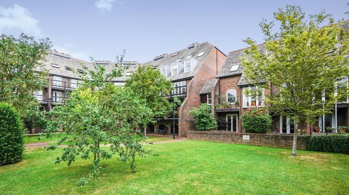 Folly Bridge Court, Shirelake Close, Oxford, OX1
