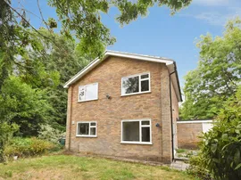 Sussex Road, Warley, Brentwood thumb 3