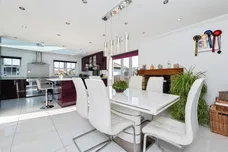Upminster Road North, Rainham