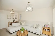 William Eccles Close, Houlton, Rugby