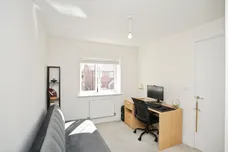 William Eccles Close, Houlton, Rugby