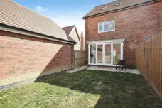 William Eccles Close, Houlton, Rugby
