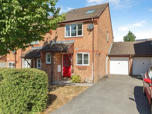 Garrett Drive, Bradley Stoke, Bristolphoto