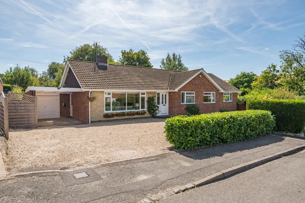 Downs Close, Eastbury, RG17 photo 1