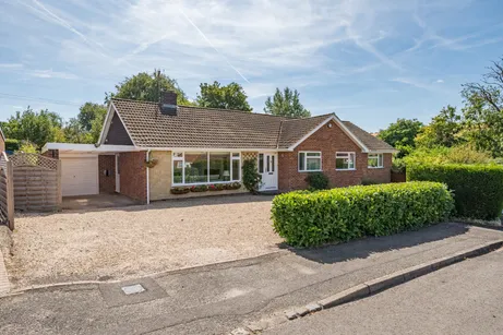 Downs Close, Eastbury, RG17