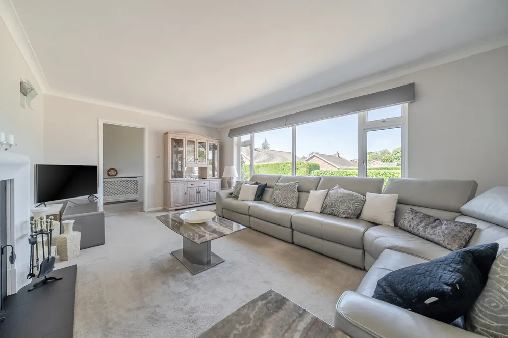 Downs Close, Eastbury, RG17 photo 3