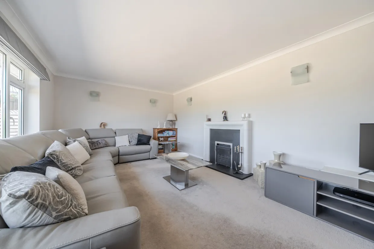 Downs Close, Eastbury, RG17 photo 4