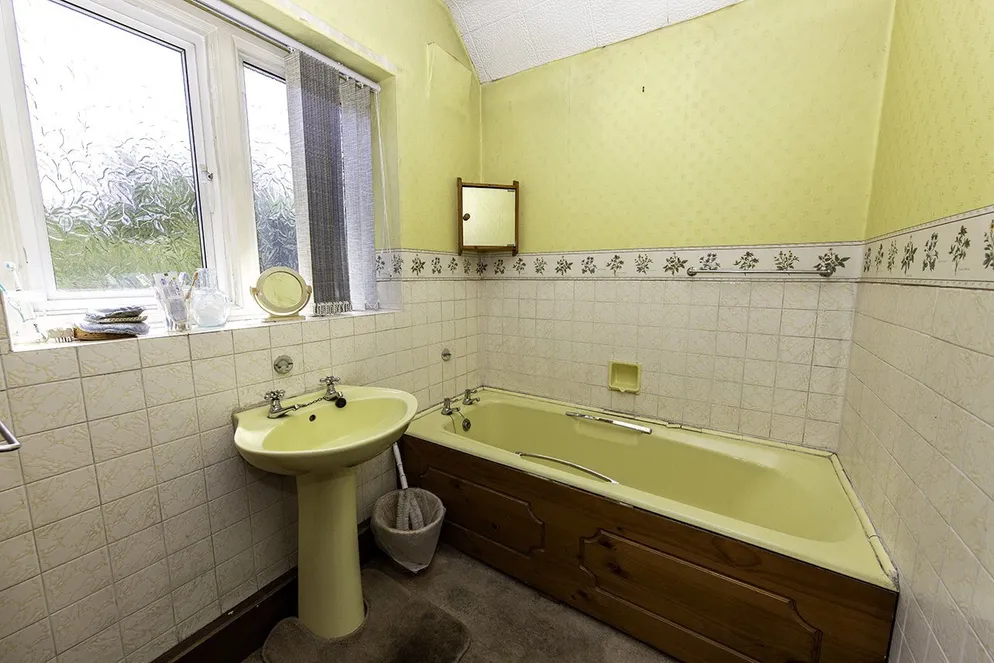 Property carousel item 11
