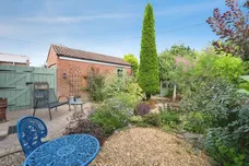 Meadow Close, Holt
