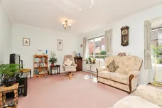 Meadow Close, Holt