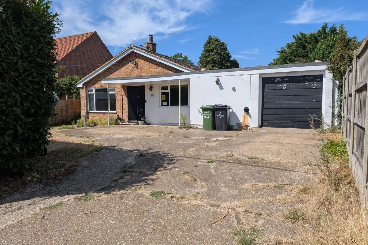 Shropham Road, Great Hockham, THETFORD