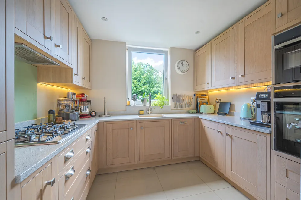 Elmtree Green, Great Missenden, HP16 photo 10