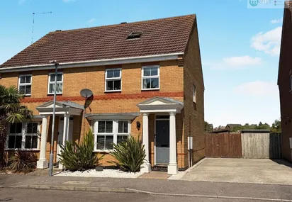Gateway Close, Wootton, Northampton, NN4