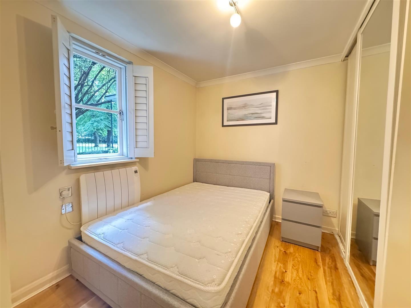 Brompton Park Crescent, London Image 5