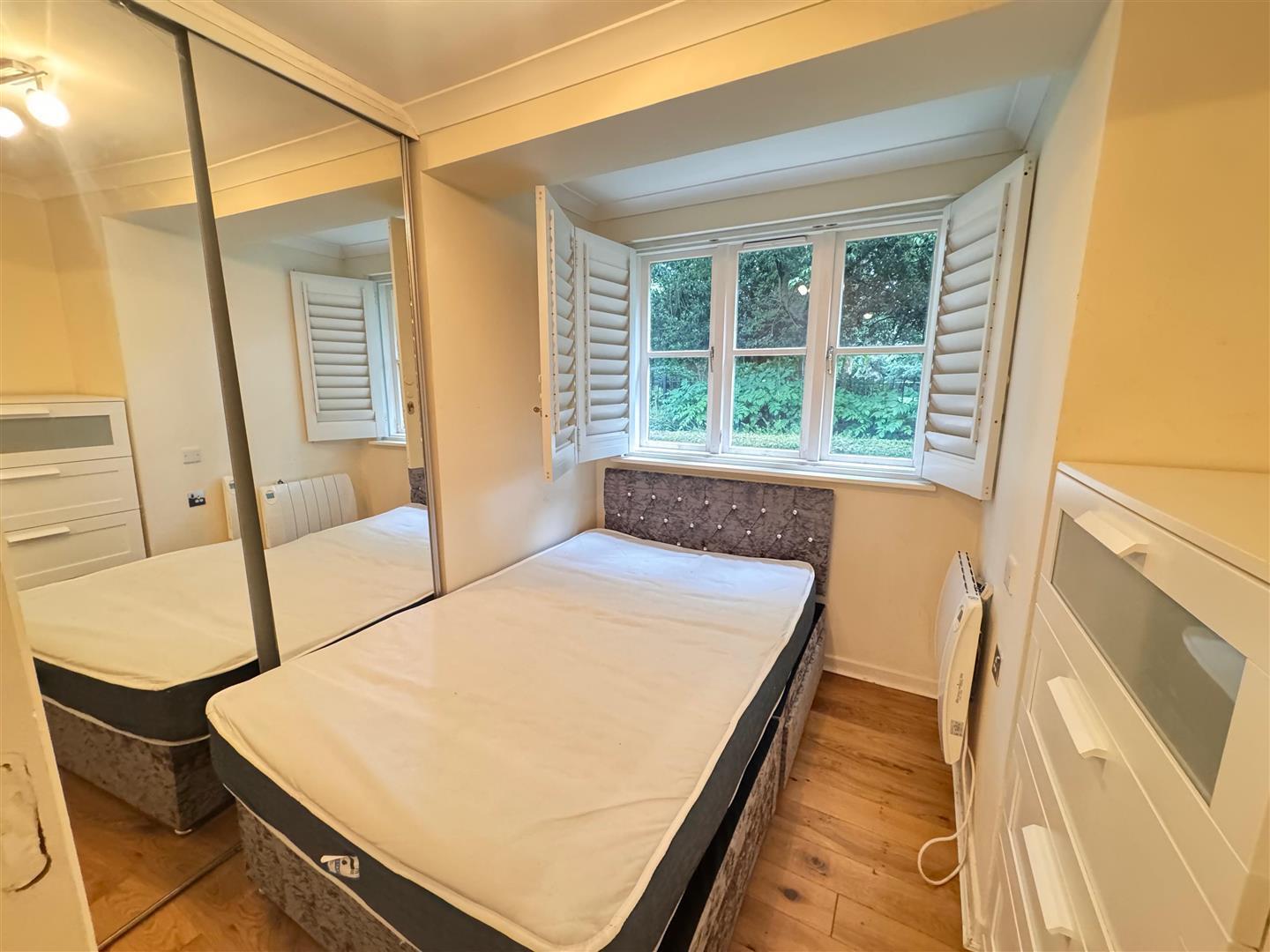 Brompton Park Crescent, London Image 6