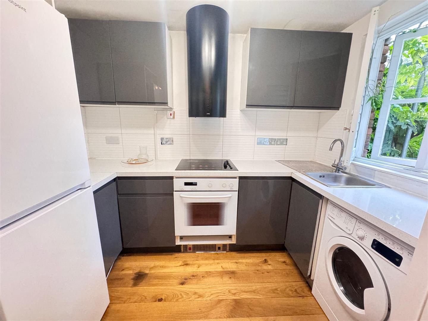 Brompton Park Crescent, London Image 7