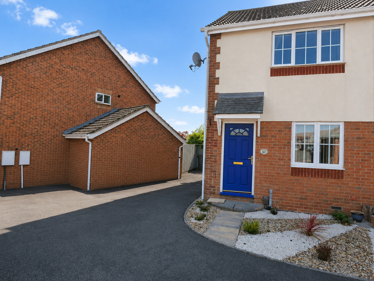 Orchard Way, Measham, Swadlincote Image 1