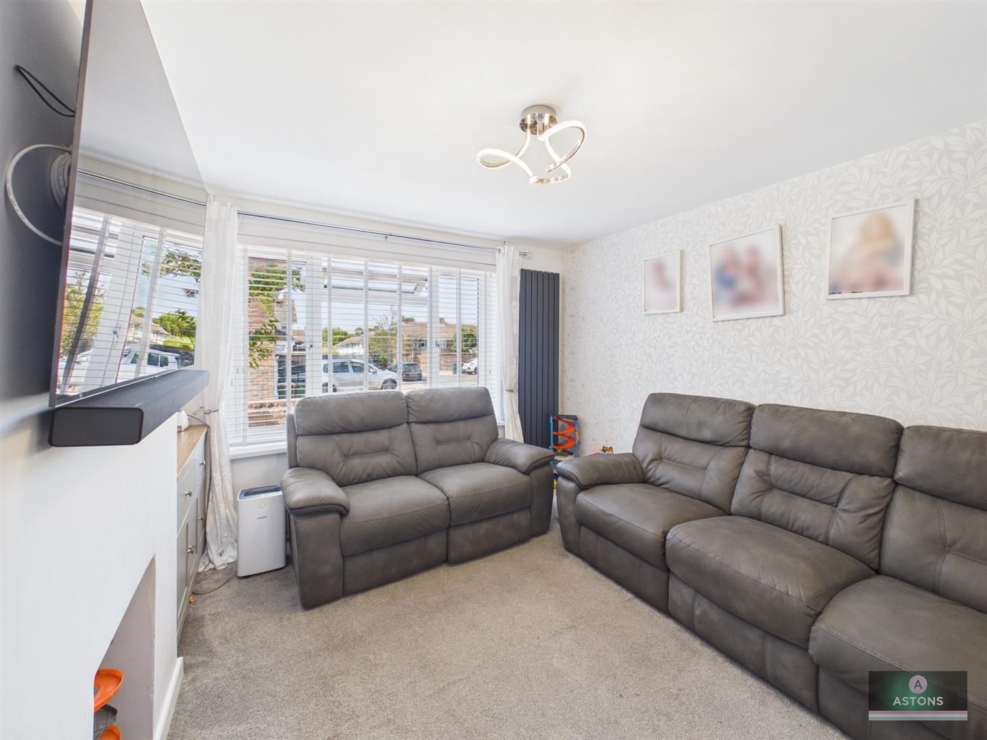 Cuckmere Crescent, Gossops Green Image 5
