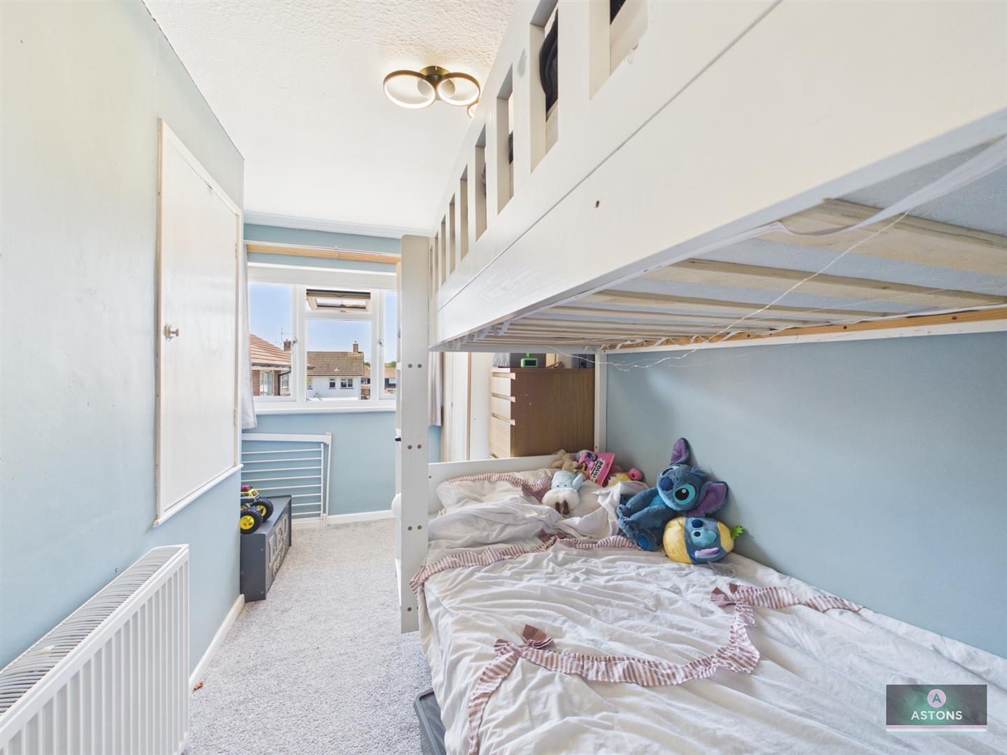 Cuckmere Crescent, Gossops Green Image 11