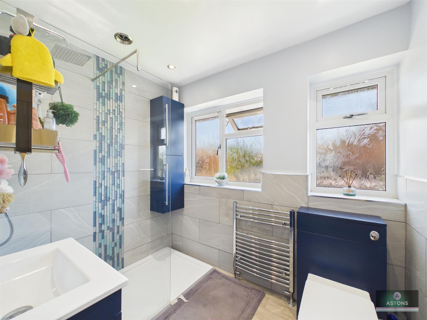 Cuckmere Crescent, Gossops Green Image 12