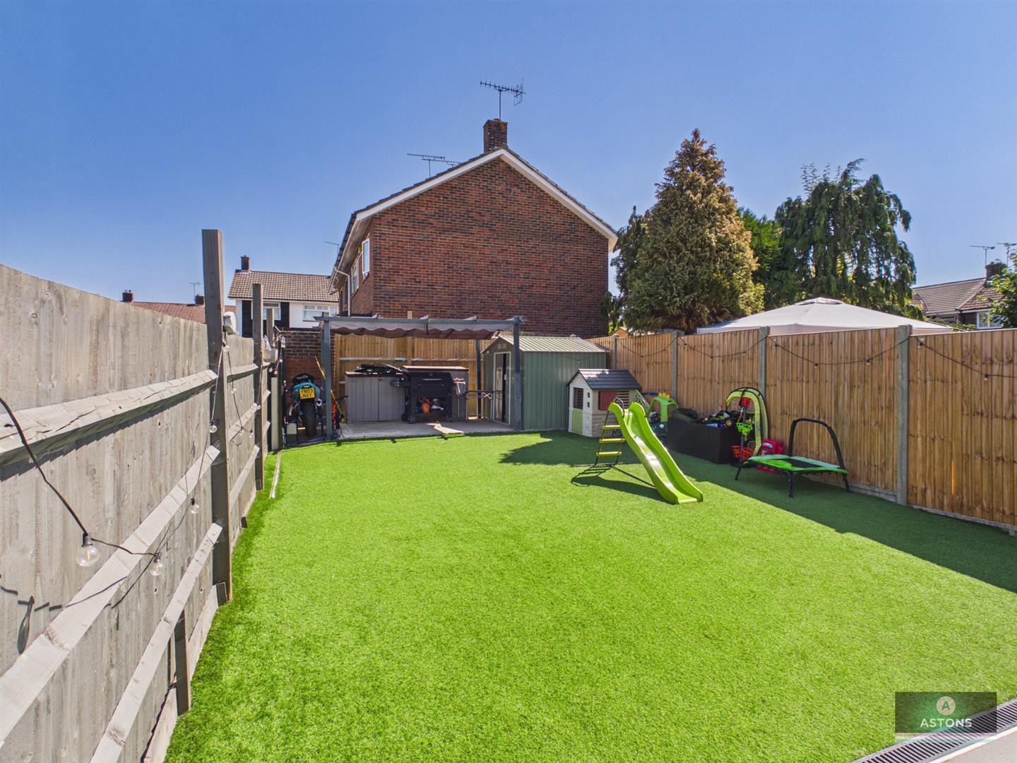 Cuckmere Crescent, Gossops Green Image 14
