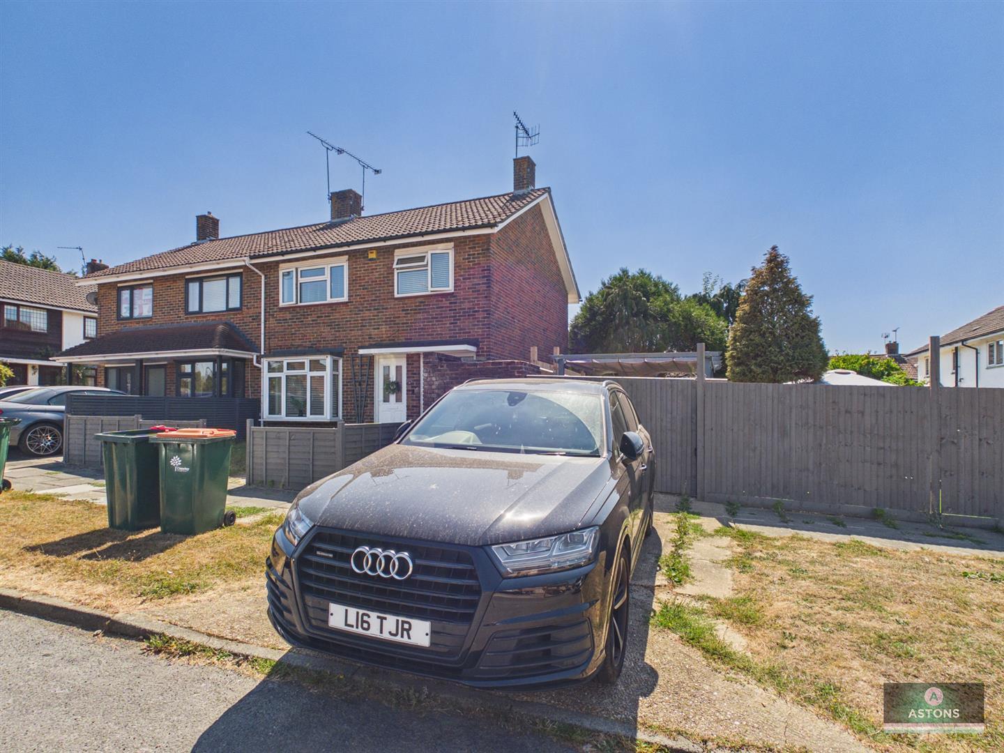 Cuckmere Crescent, Gossops Green Image 17