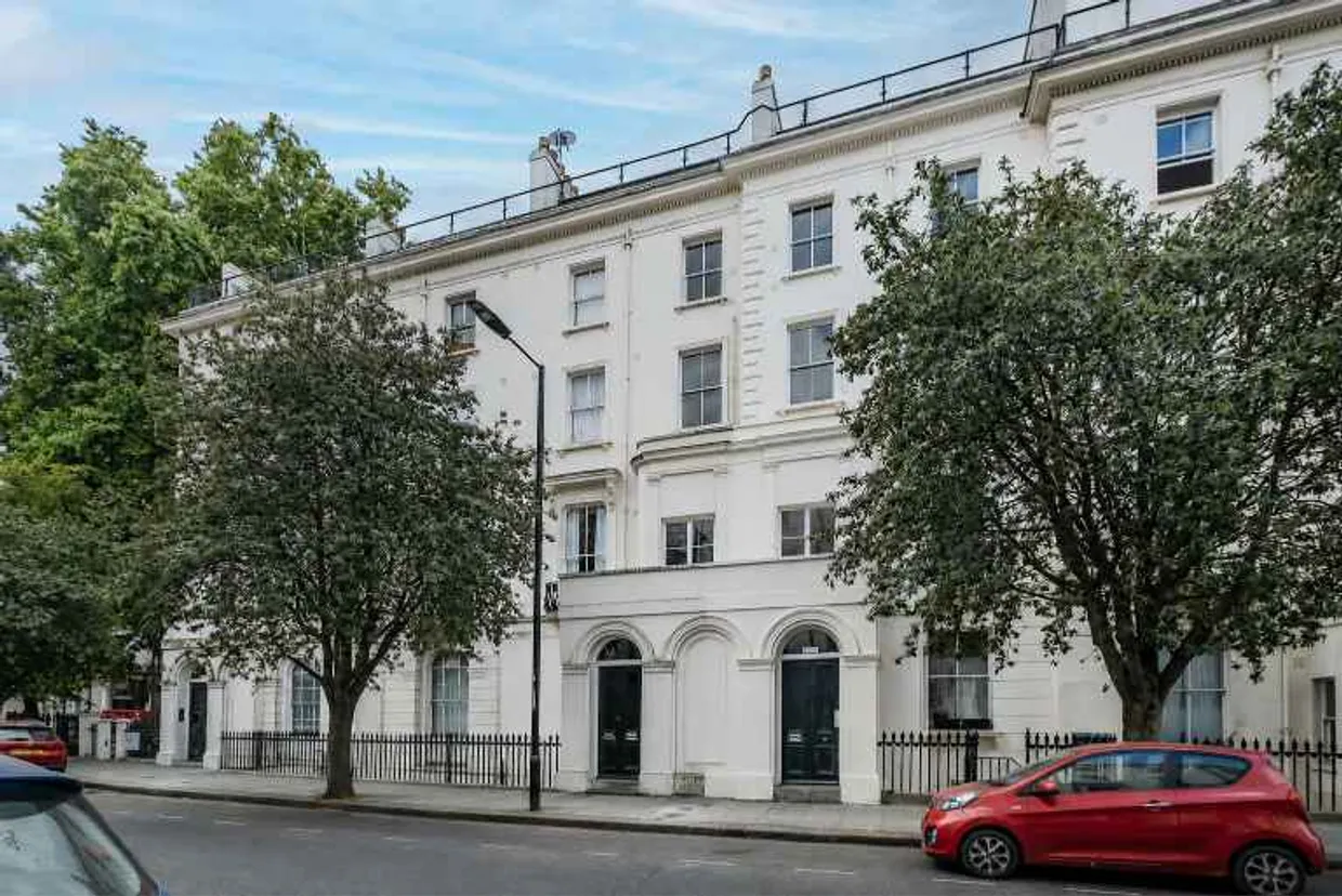 Porchester Square, London, W2 photo 1