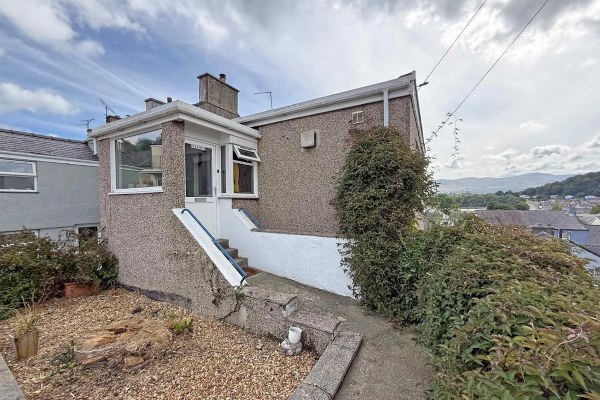 Garth Hill, Bangor, Gwynedd, LL57