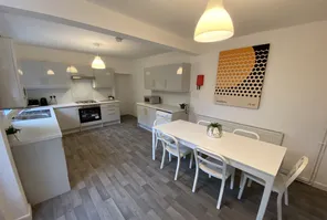 Main property image