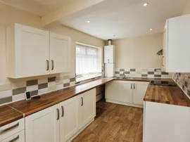 Coombe Farm Avenue, Fareham thumb 2