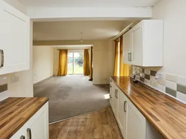 Coombe Farm Avenue, Fareham thumb 3