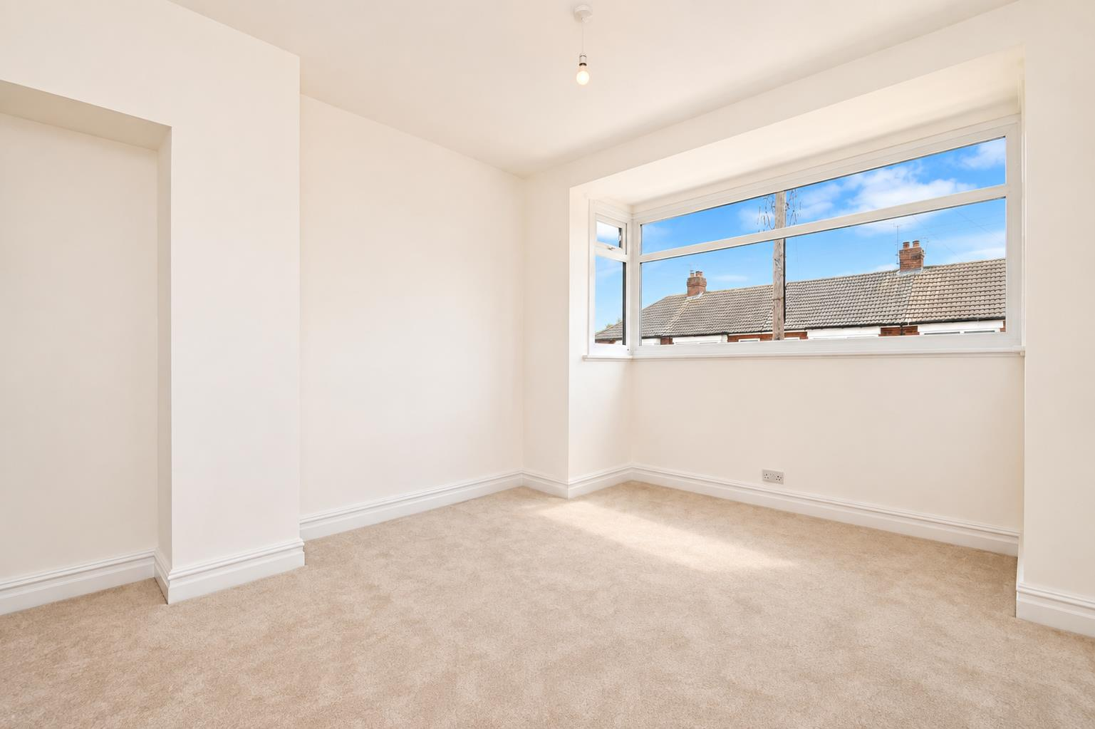 Bernadette Avenue, Hull Image 10