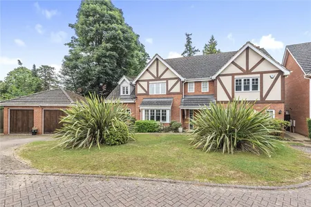 Kensington Gate, Great Billing Village, NN3