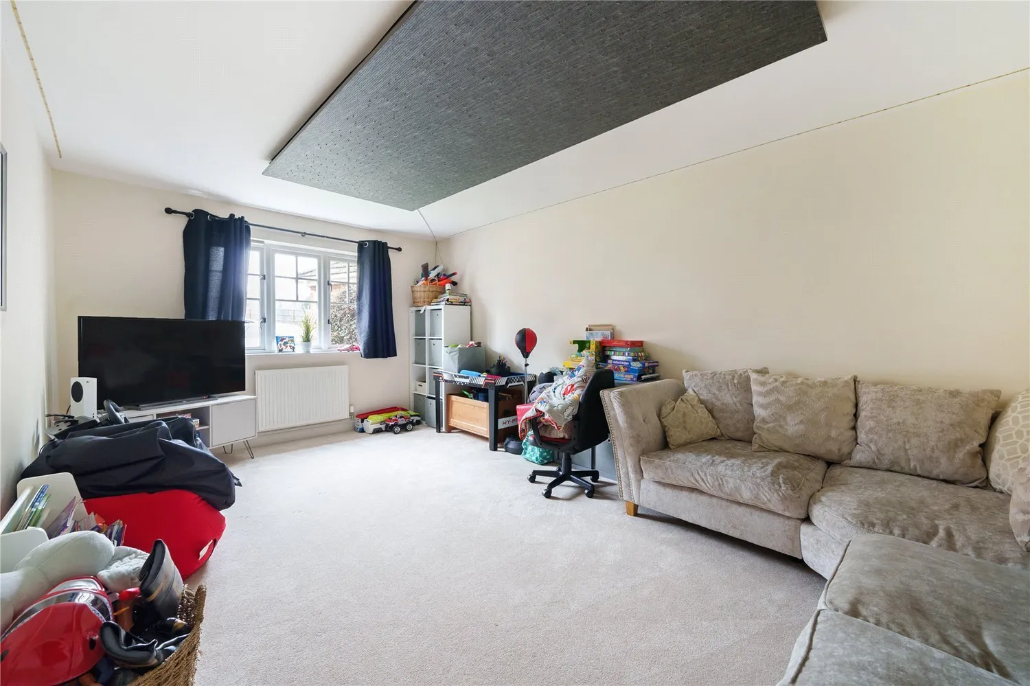 Kensington Gate, Great Billing Village, NN3 photo 5