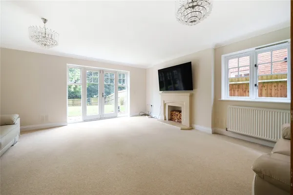 Kensington Gate, Great Billing Village, NN3 photo 6