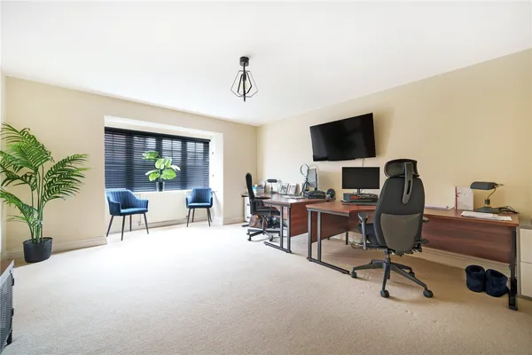 Kensington Gate, Great Billing Village, NN3 photo 8