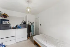 Lessness Road, Morden