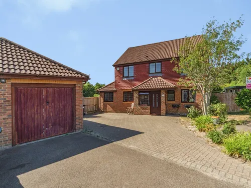 Coopers Way, Hailshamphoto