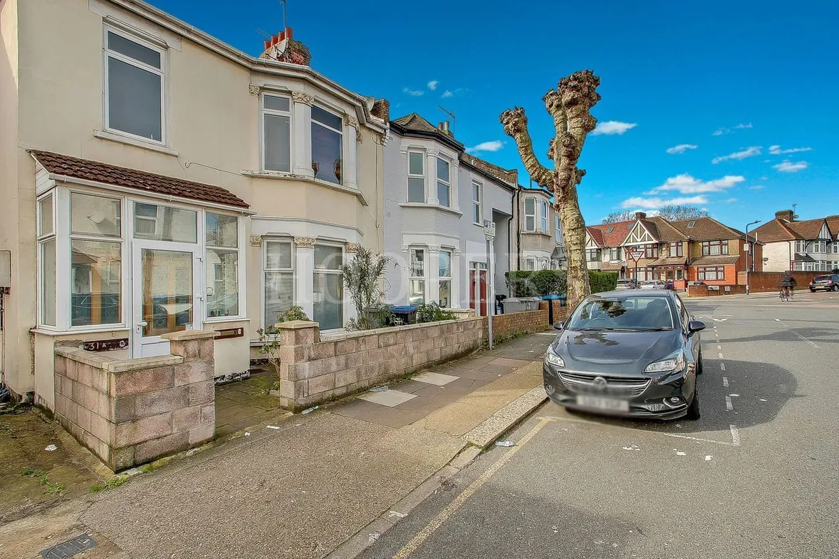 Lansdowne Grove, London, NW10