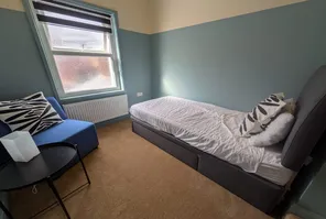Main property image