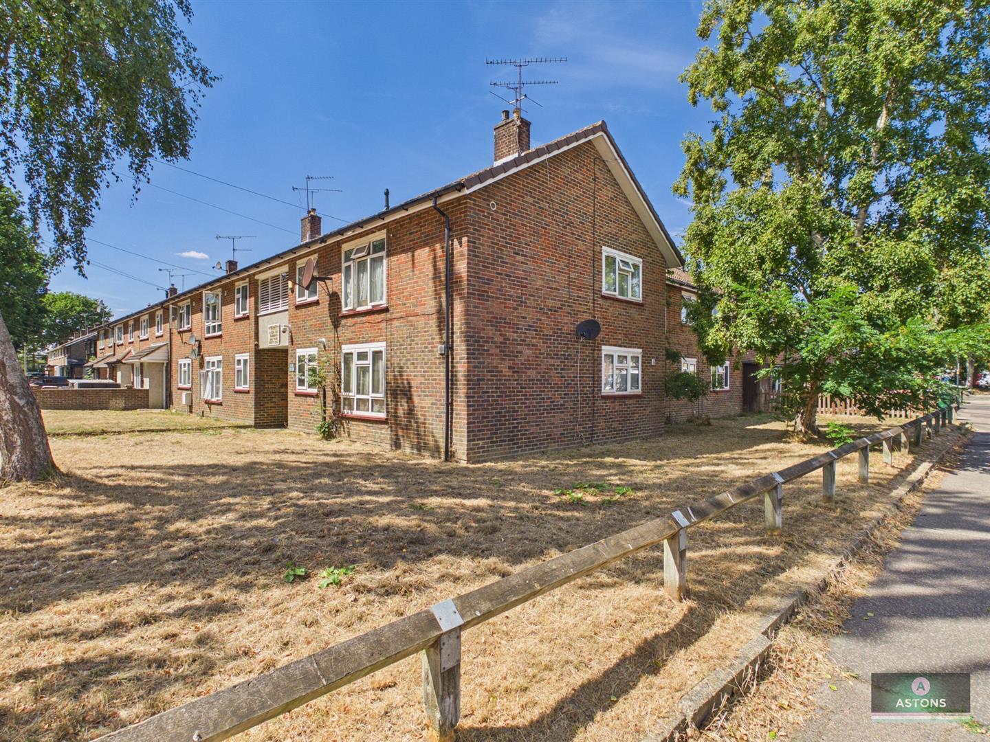 Johnson Walk, Tilgate Image 8